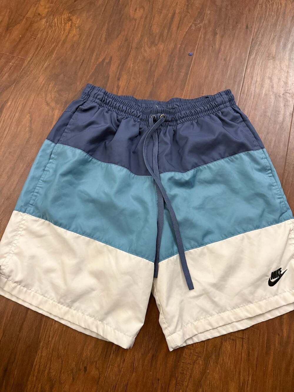 Nike Sportswear Colorblock Woven Flow Shorts CJ4486-491